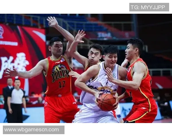 杭州篮球队强势领跑锦标赛积分榜以70分稳居第一